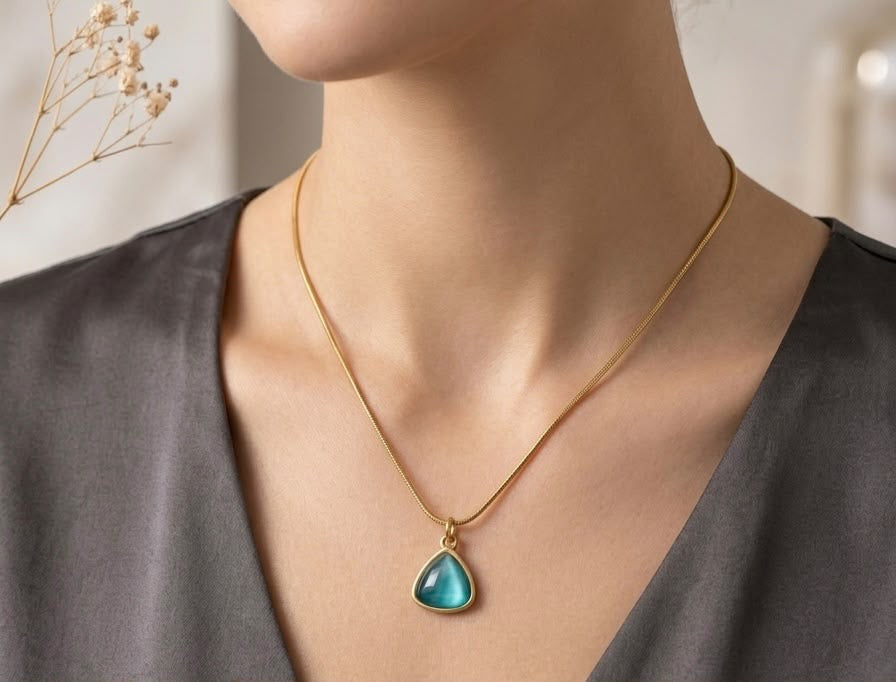 Elegant Minimalist Blue Chain Necklace