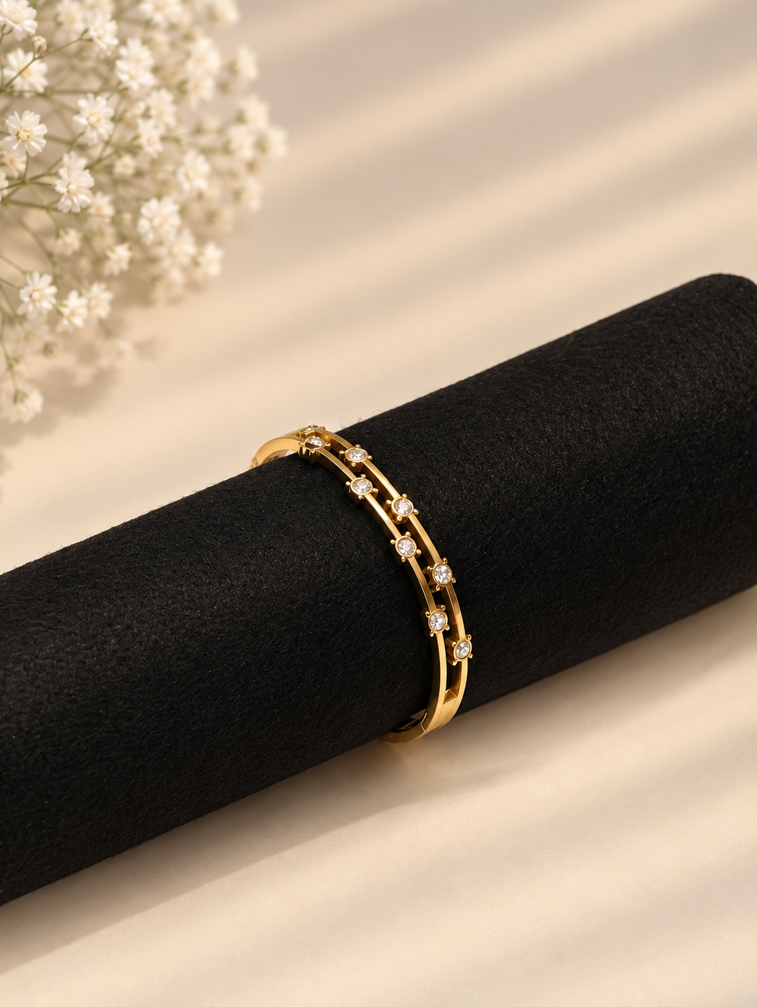 Elegant Gold Floral Crystal Bracelet ✨