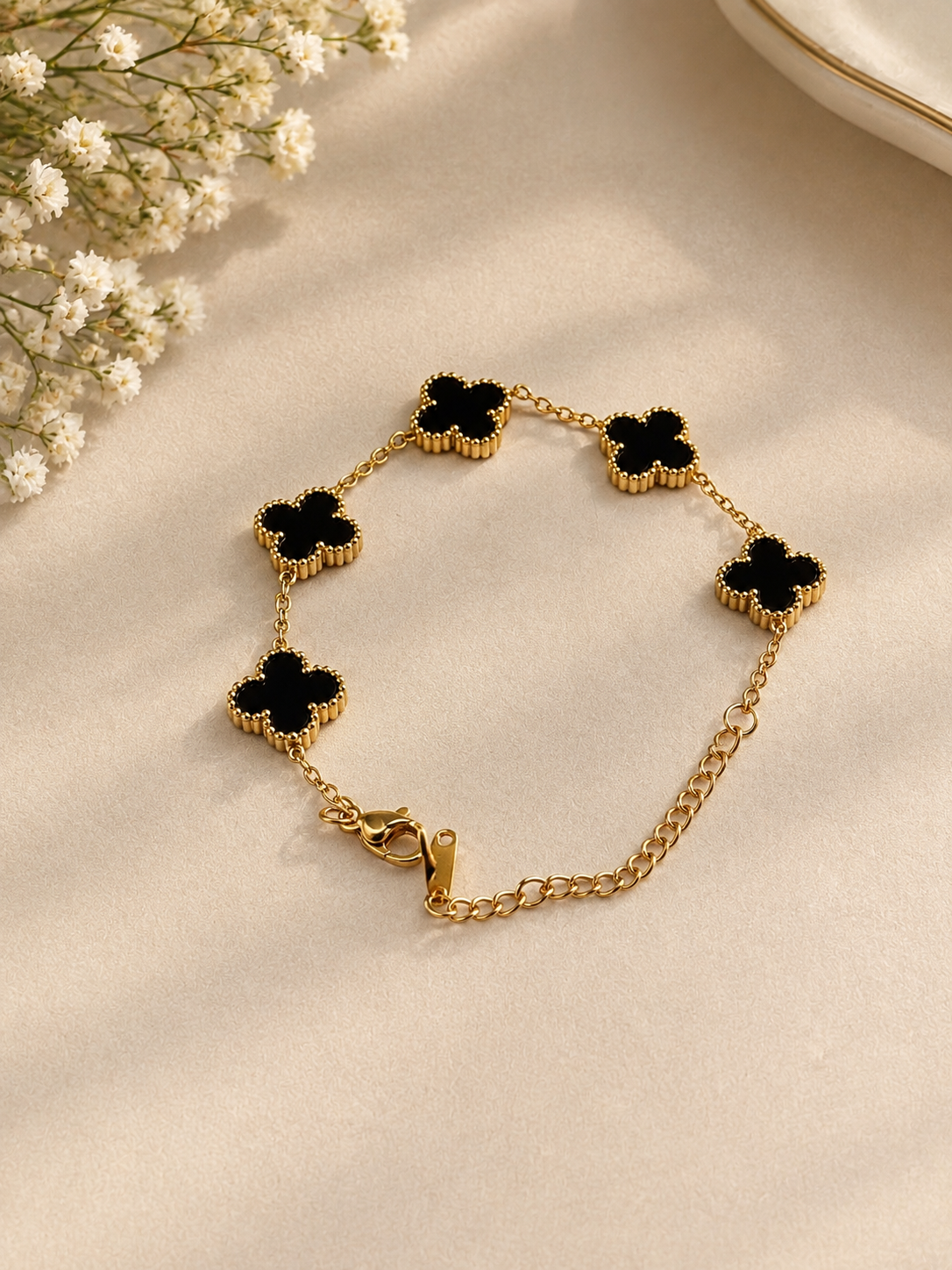 Black Clover Charm Gold Bracelet ✨🖤