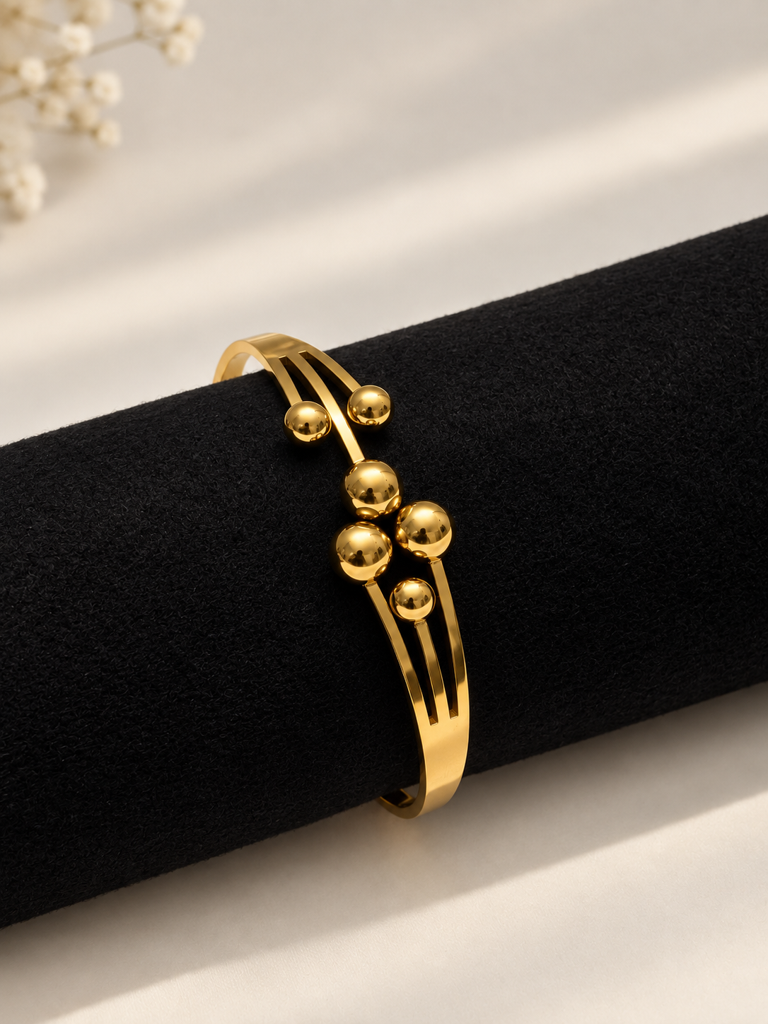 Golden Orb Minimalist Bracelet ✨